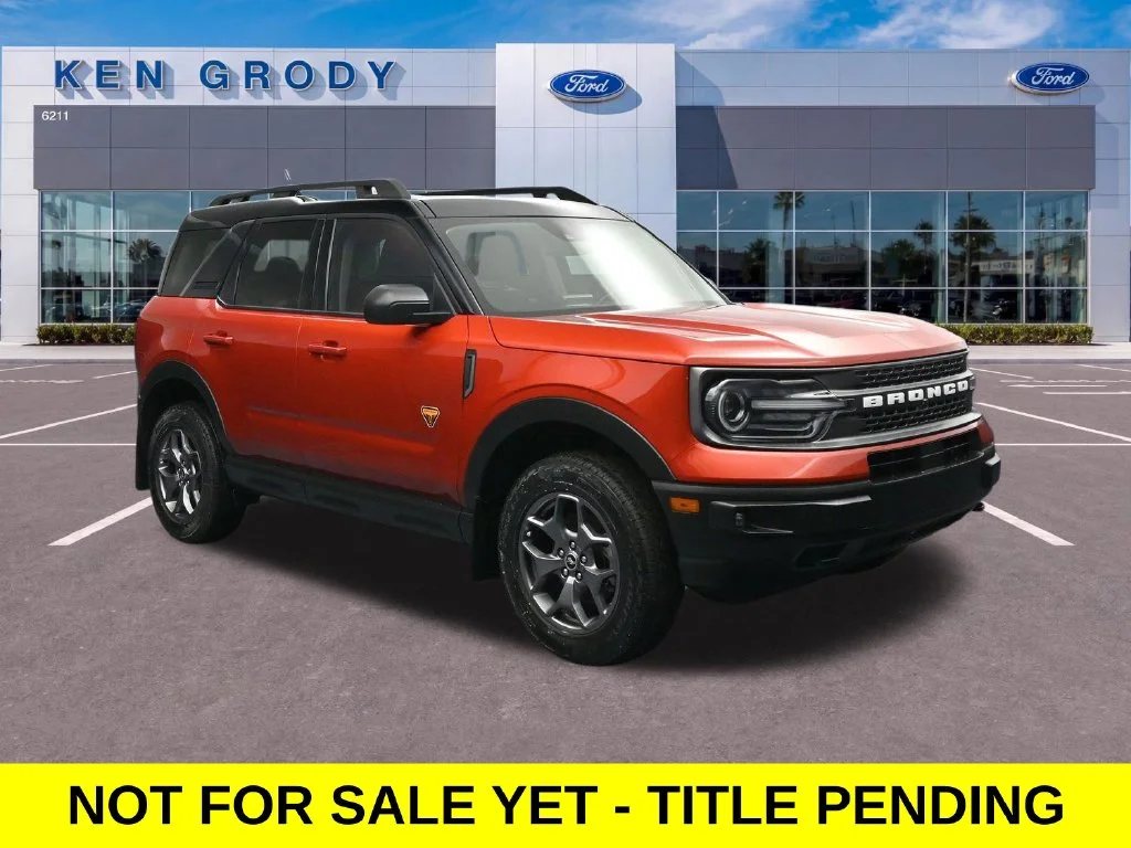 Used 2023 Red Ford Badlands image 1