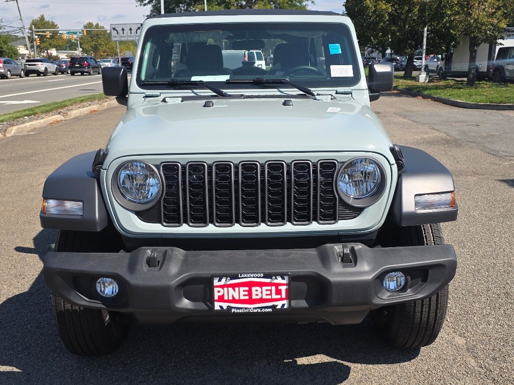 New 2027 Earl Clear-Coat Exterior Paint Jeep Sport image 7