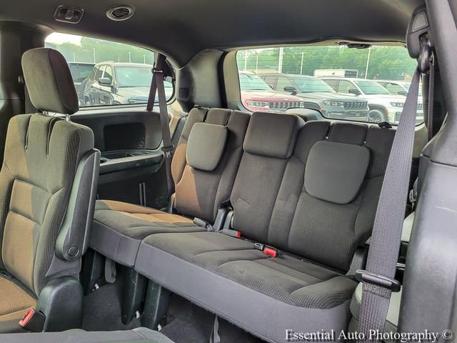 Used 2018 Silver Dodge SE Plus image 11