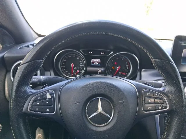 Used 2018  Mercedes-Benz CLA 250 image 8