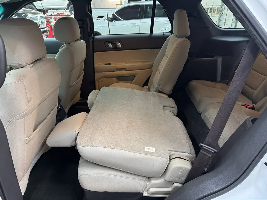 Used 2014 White Ford Base image 24