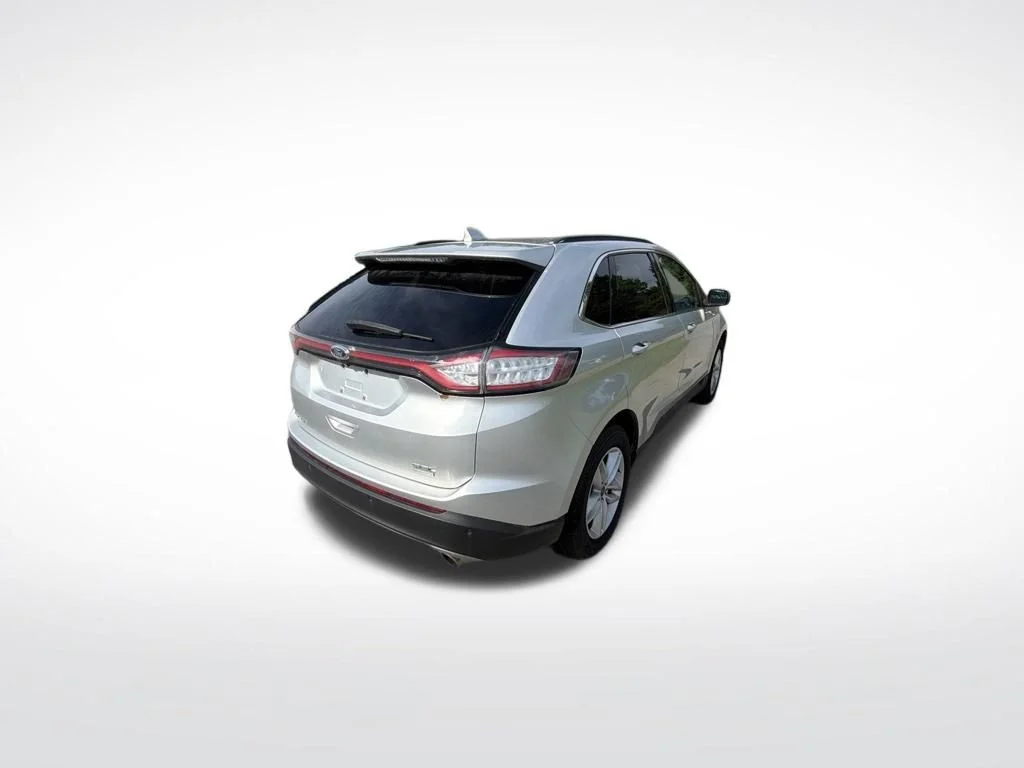 Used 2017 Silver Ford SEL image 5