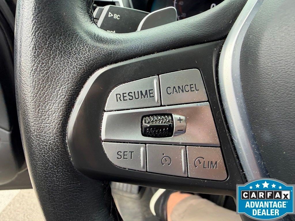 Used 2022 Black Sapphire Metallic BMW xDrive30i image 12