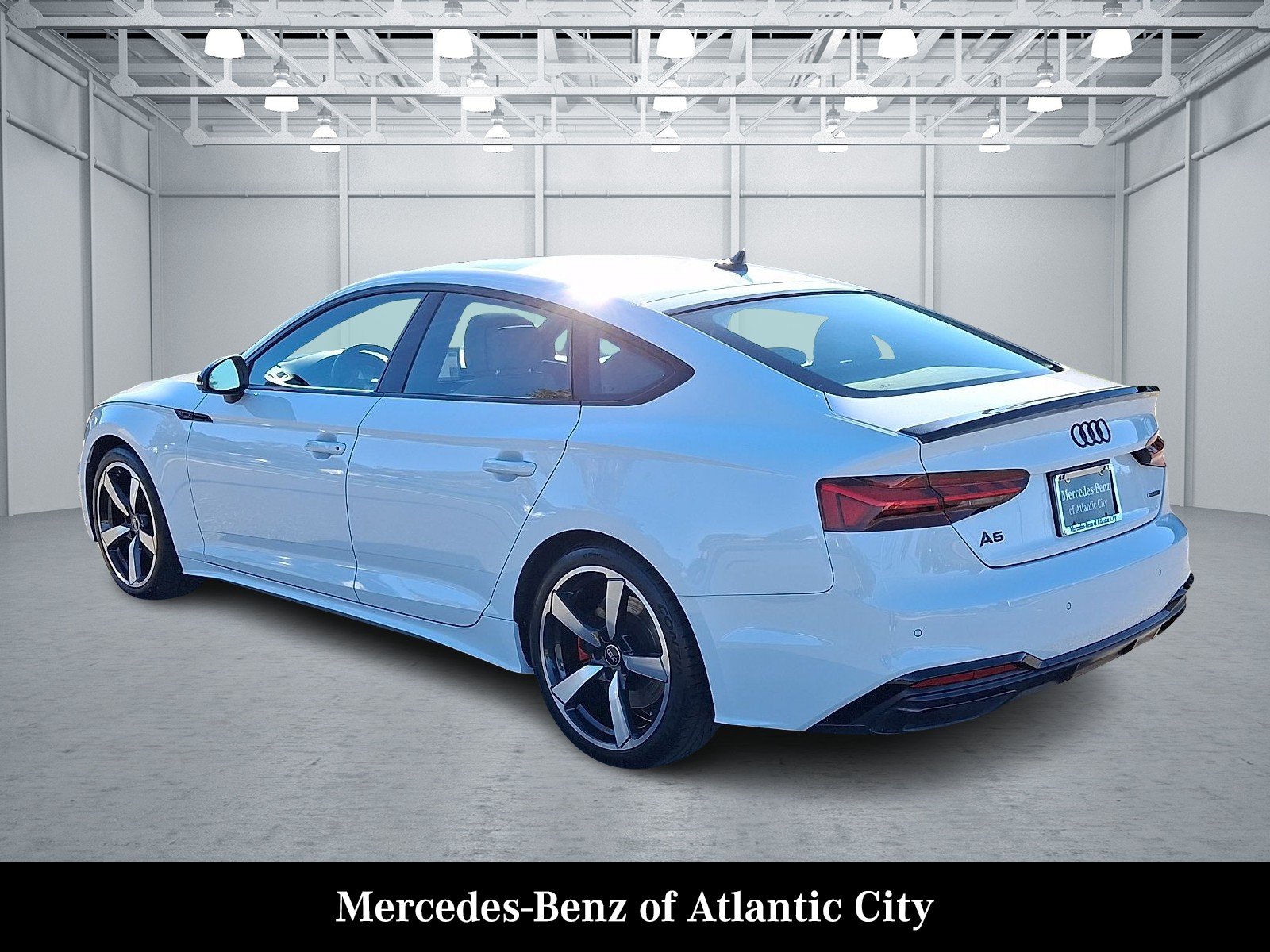 Used 2022 Glacier White Metallic - 2Y2Y Audi Premium Plus 45 TFSI S line quattro S tronic image 4