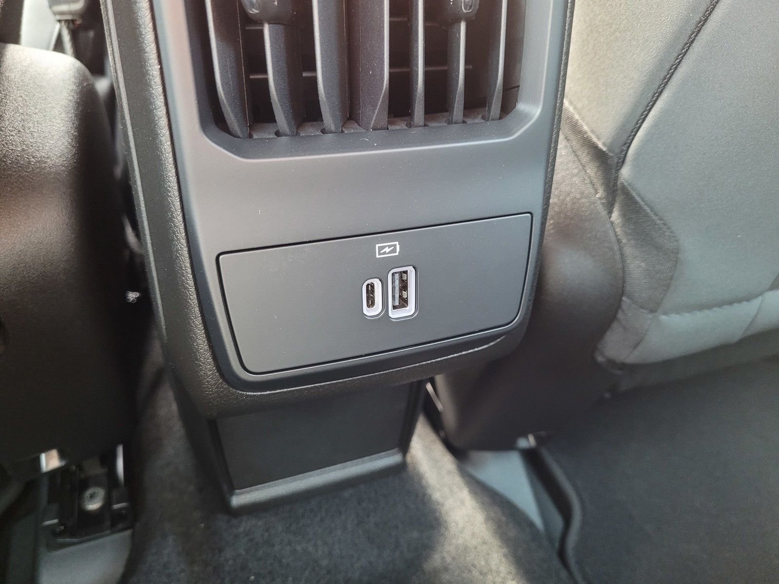 2025 Alfa Romeo Tonale Base - Photo 8