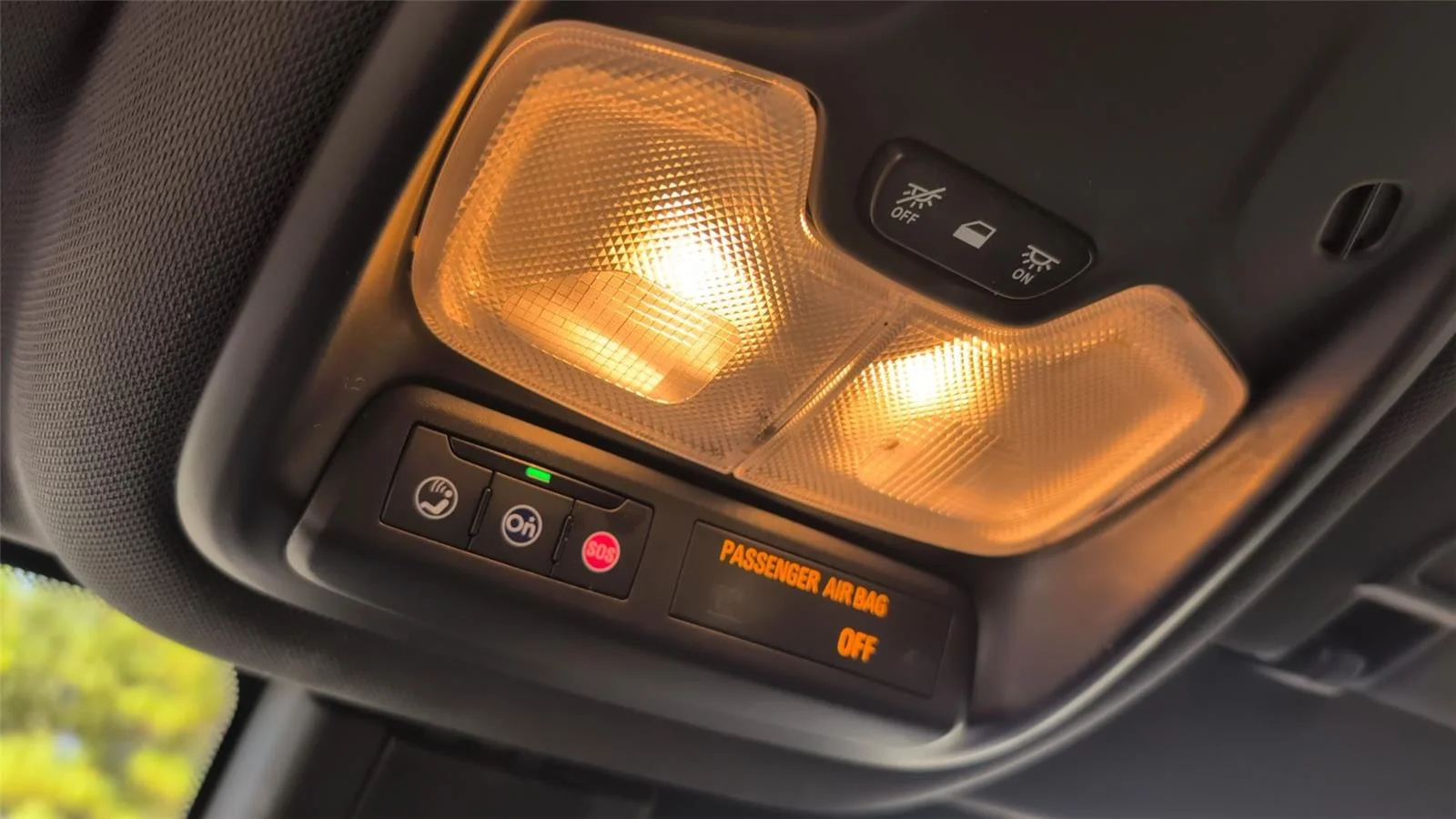 Used 2021 SATIN STEEL METALLIC Chevrolet RS image 21