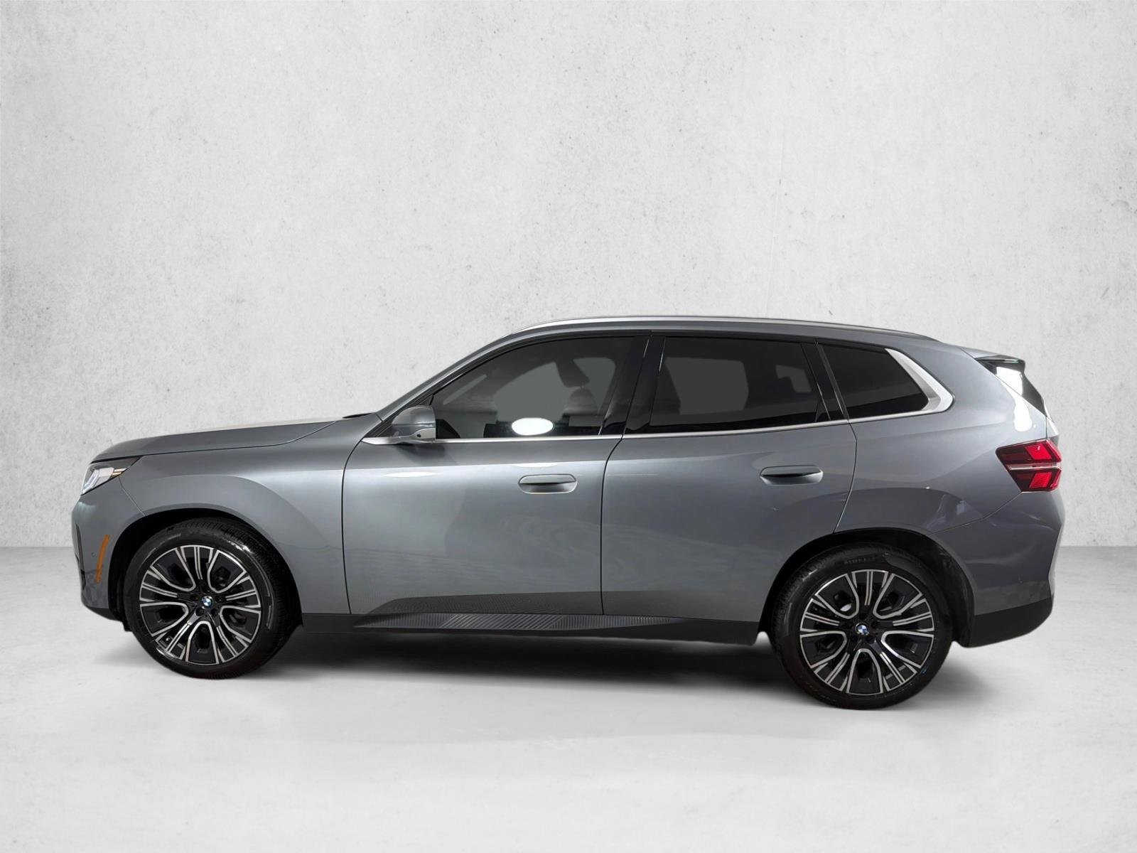 Used 2026 Skyscraper Grey Metallic BMW 30 xDrive image 7