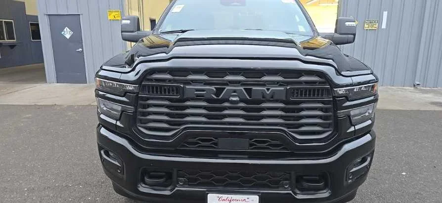 Used 2025 RAM Ram 2500 Pickup Big Horn with VIN 3C6UR5DJXSG583027 for sale in Kansas City