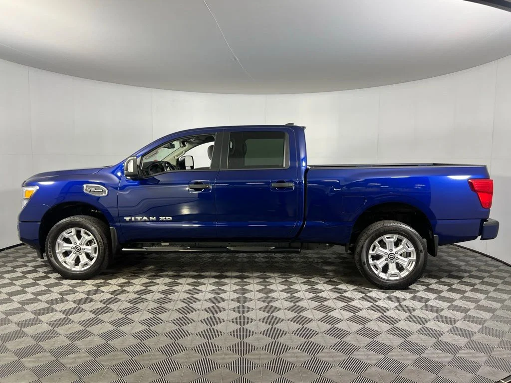 2024 Nissan Titan XD SV - Photo 9