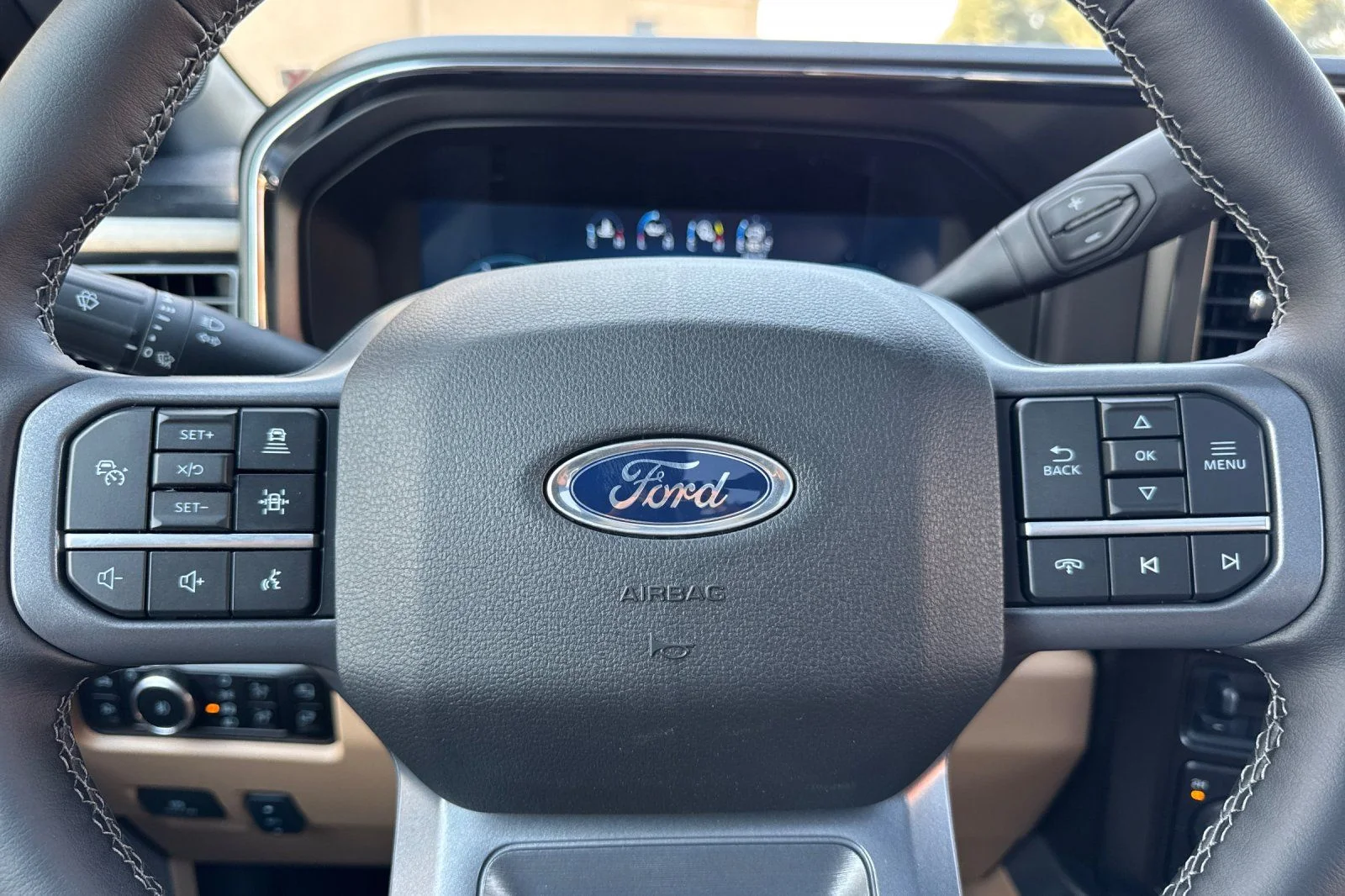 New 2026 Glacier Gray Metallic Tri-Coat Ford F-250® Lariat® image 25
