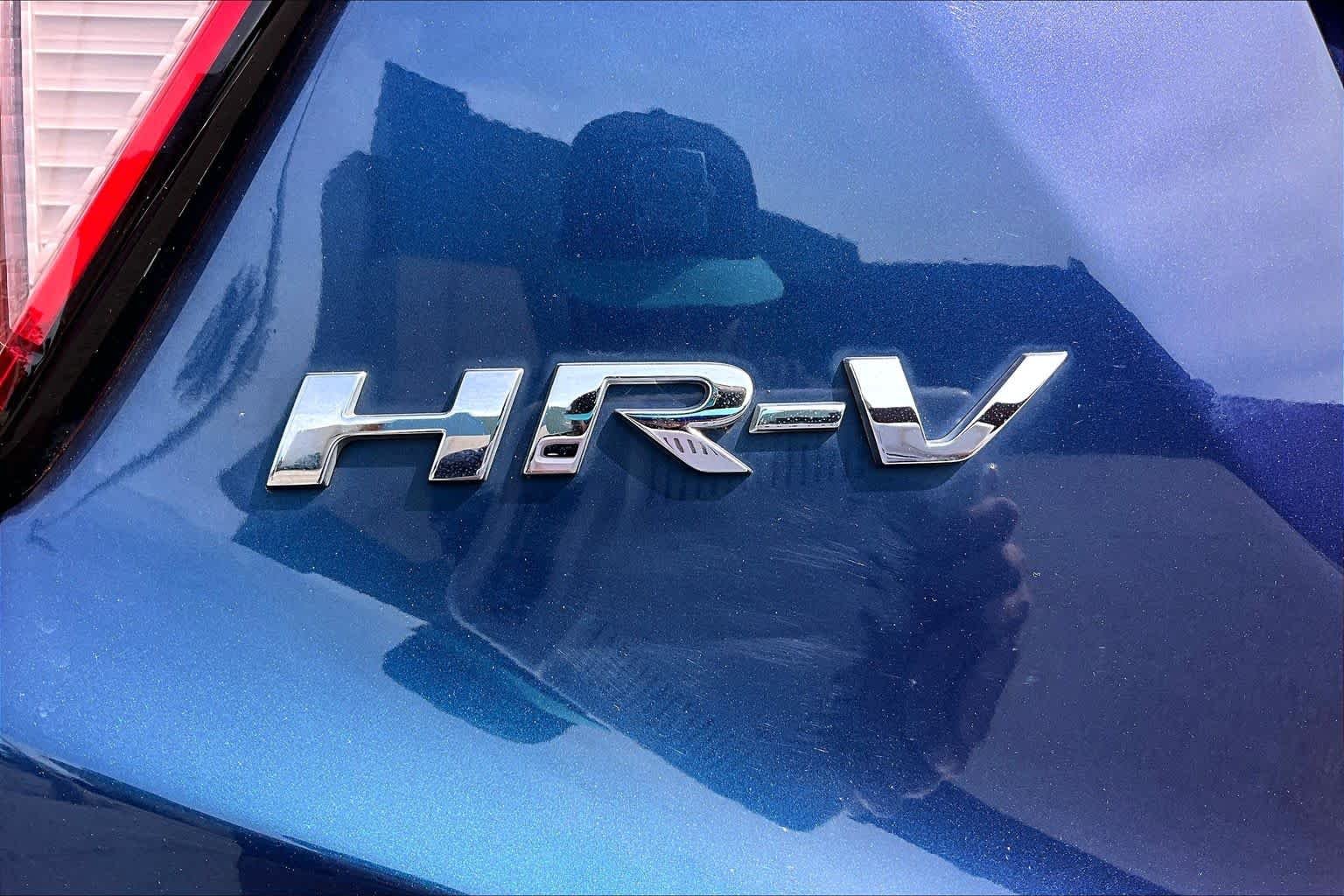 Used 2016 Alabaster Silver Metallic Honda EX-L w/Navi image 32