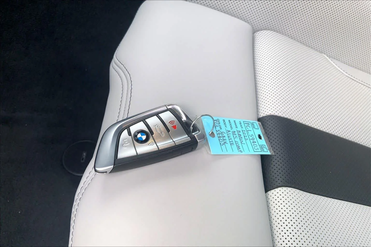 Certified Used 2023 Alvite Grey Metallic BMW  image 14