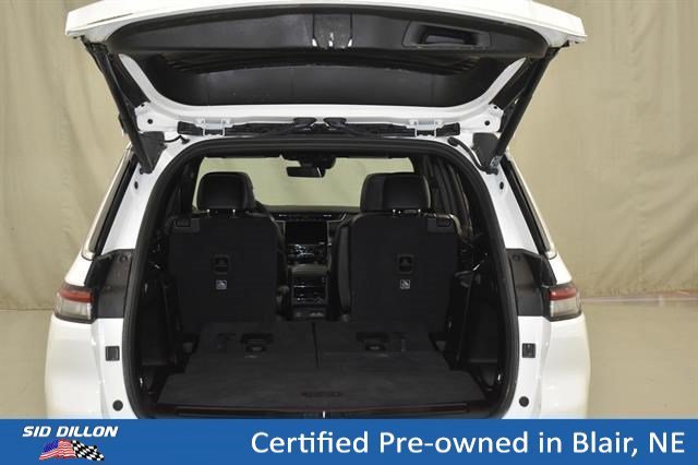 Used 2025 Bright White Clearcoat Jeep Limited image 13