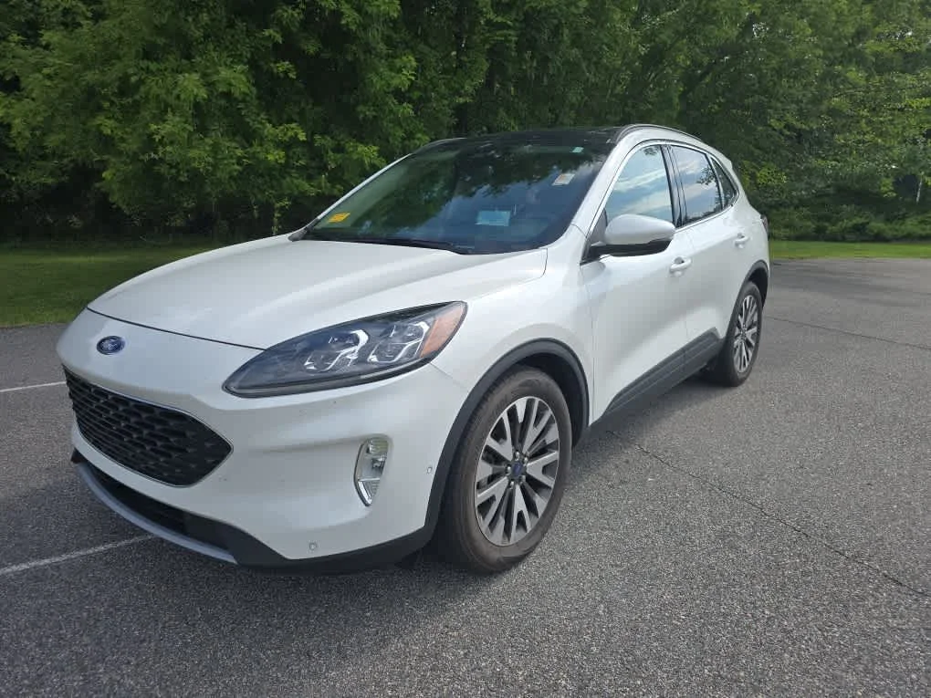 2020 Ford Escape Titanium Hybrid