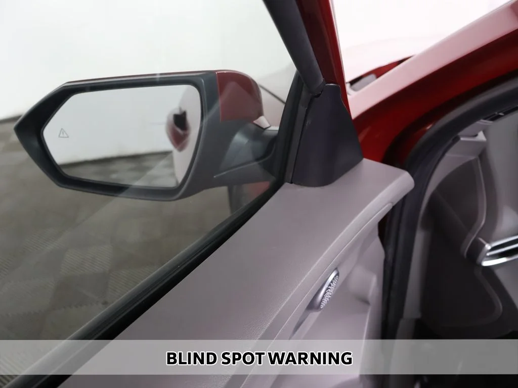 Used 2023 Red Hyundai SEL image 4