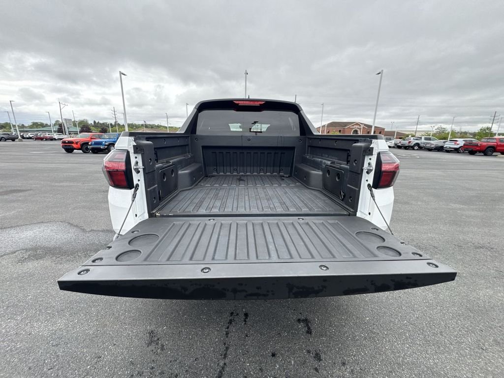 Certified Used 2024 White Hyundai SE image 29