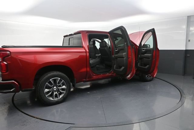 Used 2021 Red Chevrolet RST image 36