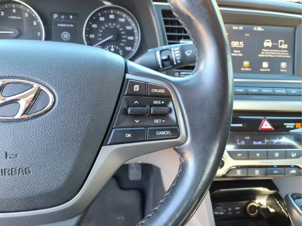 Used 2017 Gray Hyundai SE image 17