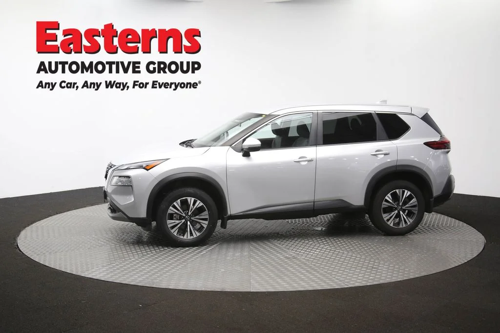 Used 2023 Silver Nissan SV image 120