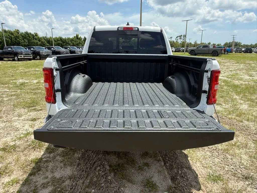 New 2026 Bright White Clear-Coat Exterior Paint RAM Laramie image 37