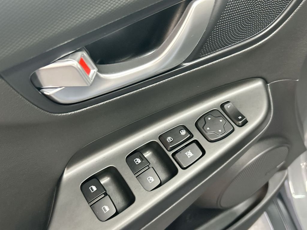 2023 Hyundai Kona EV Limited - Photo 16