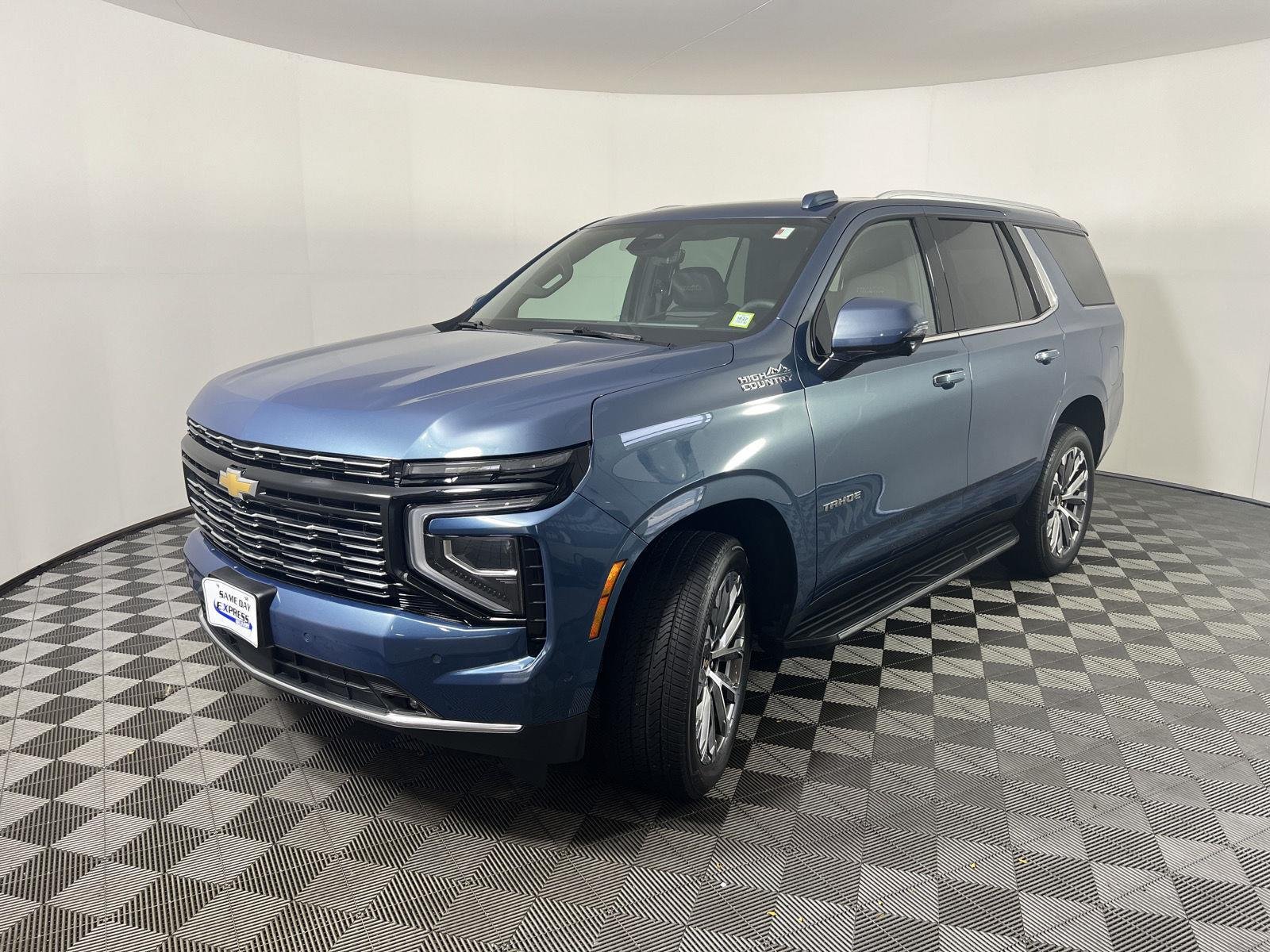 Used 2025 Lakeshore Blue Metallic Chevrolet High Country image 30