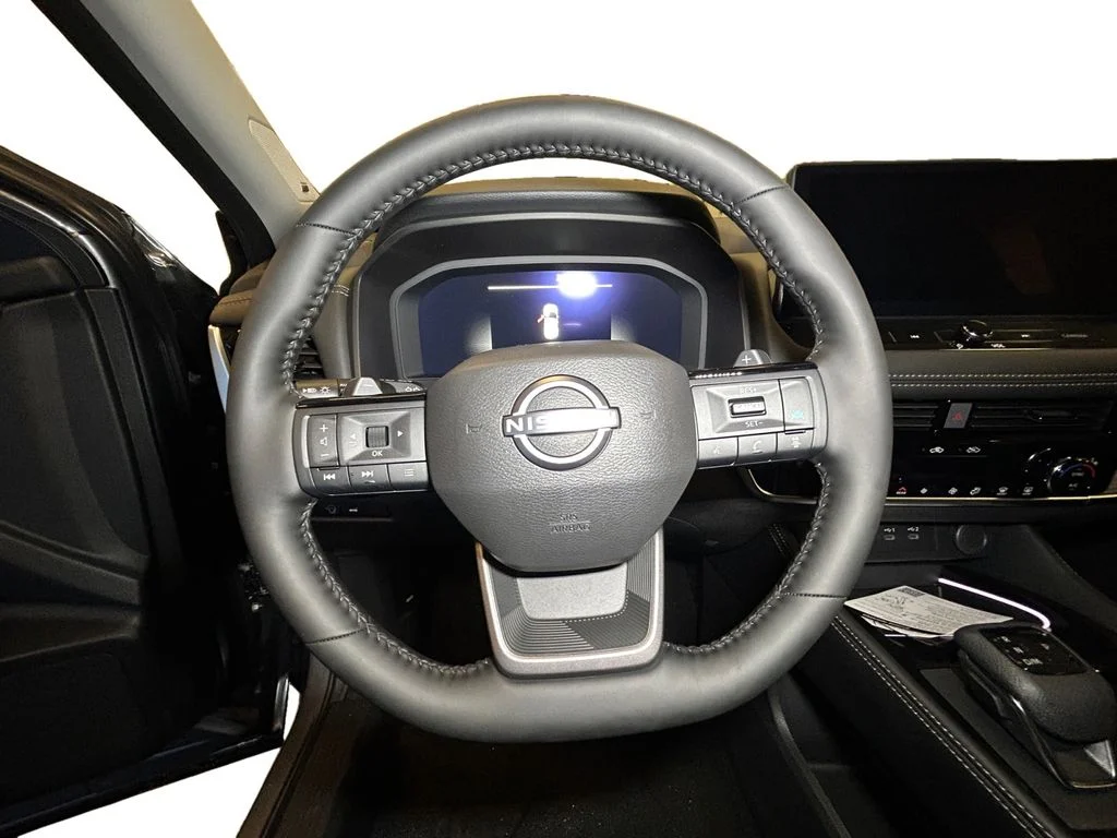 New 2026 Gun Metallic Nissan Platinum image 12
