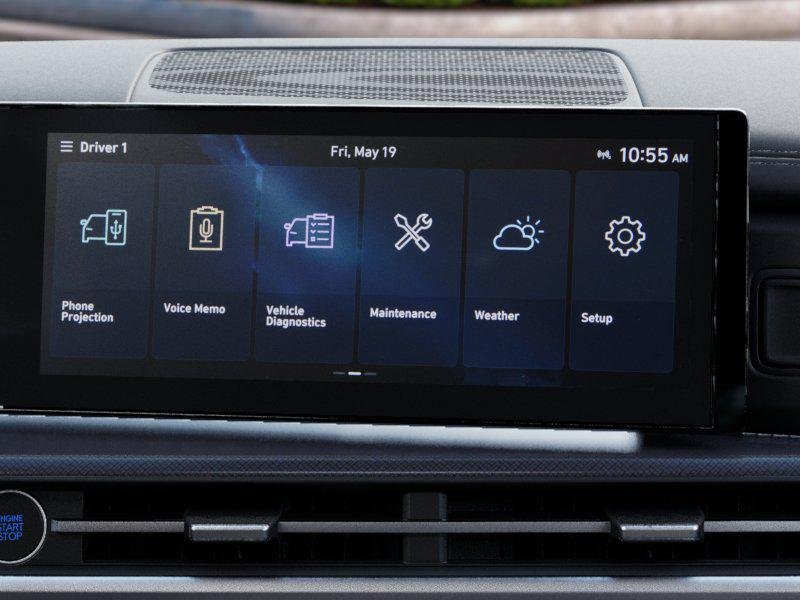 New 2027 Silver Hyundai SEL AWD image 13