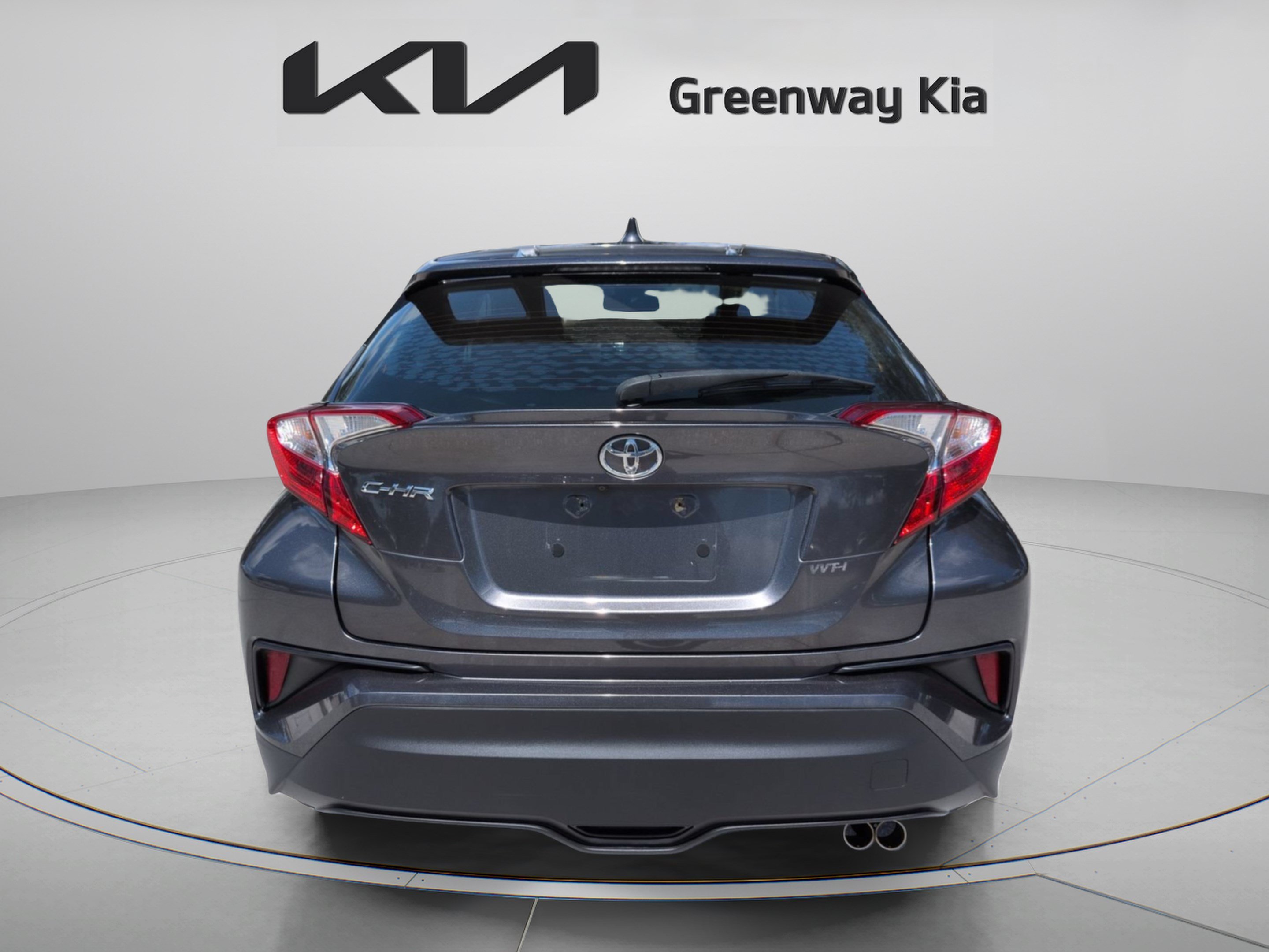 Used 2019 Magnetic Gray Metallic Toyota XLE image 6