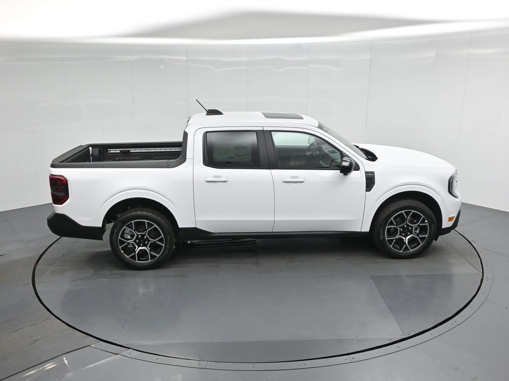 New 2026 Oxford White Ford Lariat image 41