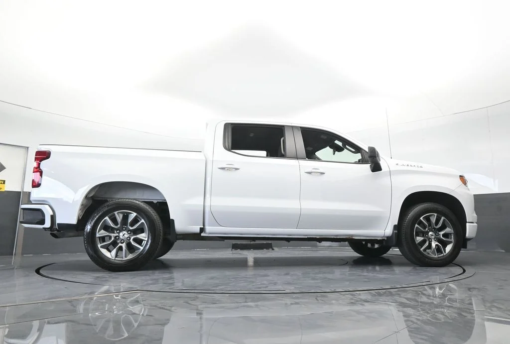 Used 2023 Summit White Chevrolet RST image 61
