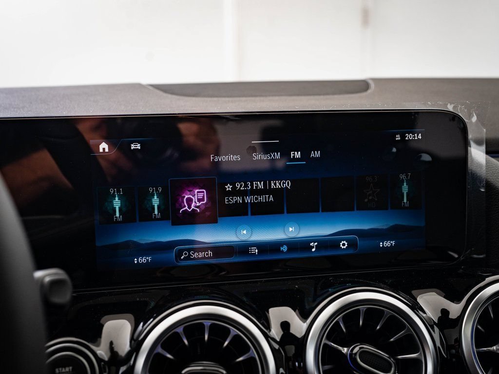 New 2026 Night Black Mercedes-Benz GLA 250 image 30