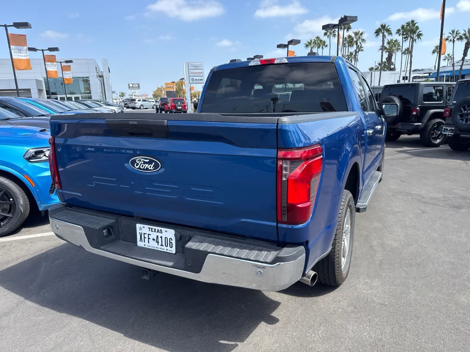 Used 2025 Atlas Blue Metallic Ford XLT image 11