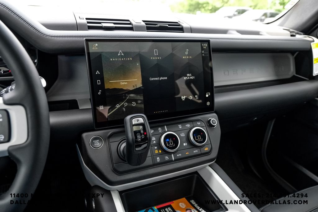 New 2026 Borasco Grey Metallic Land Rover X-Dynamic SE image 27
