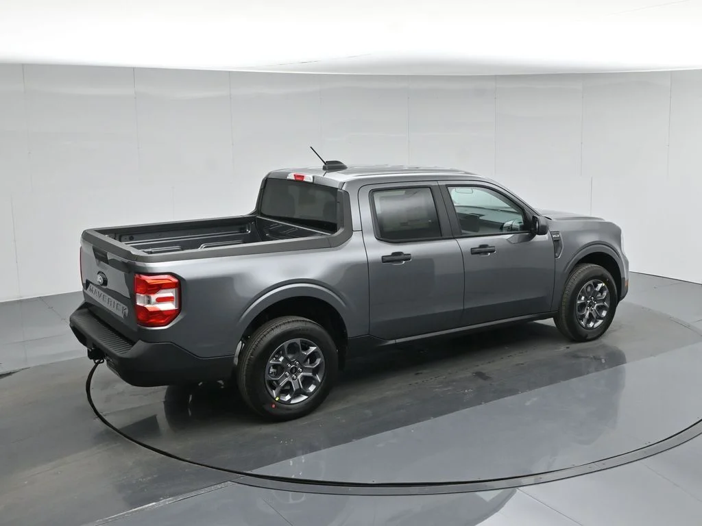 Certified Used 2026 Gray Ford XLT image 40