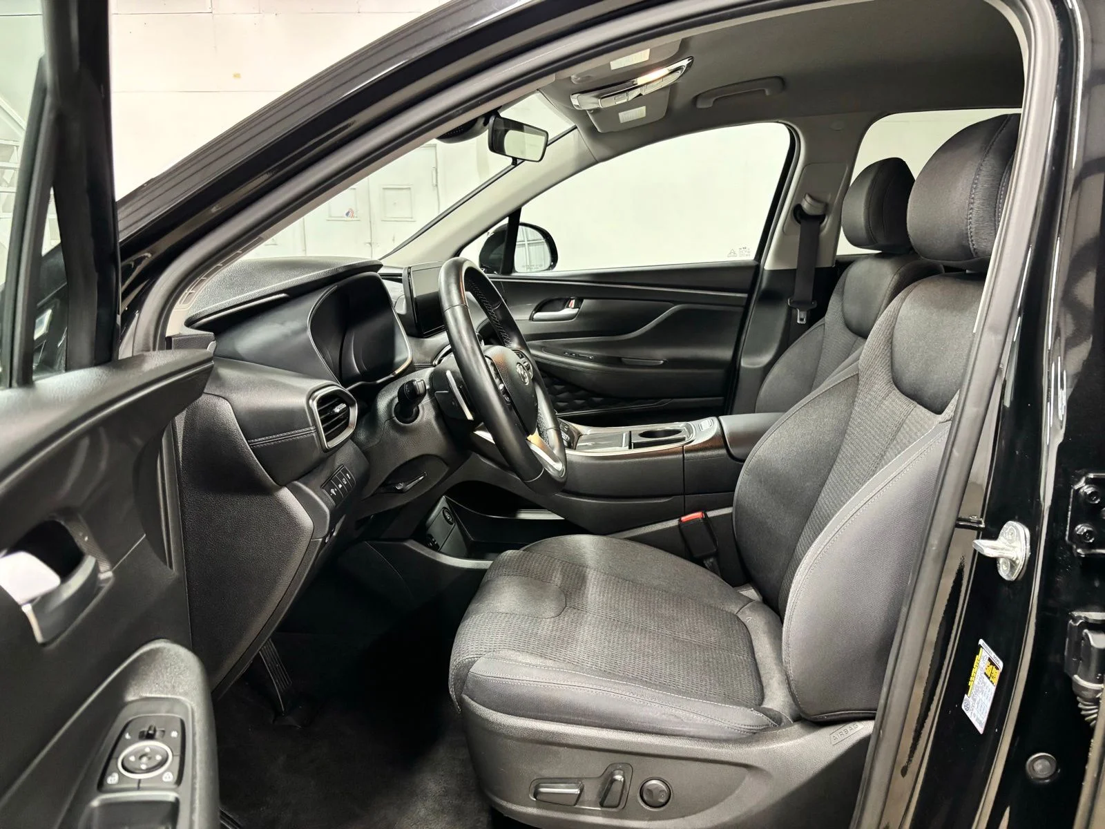 Used 2023 Black Hyundai SEL image 16