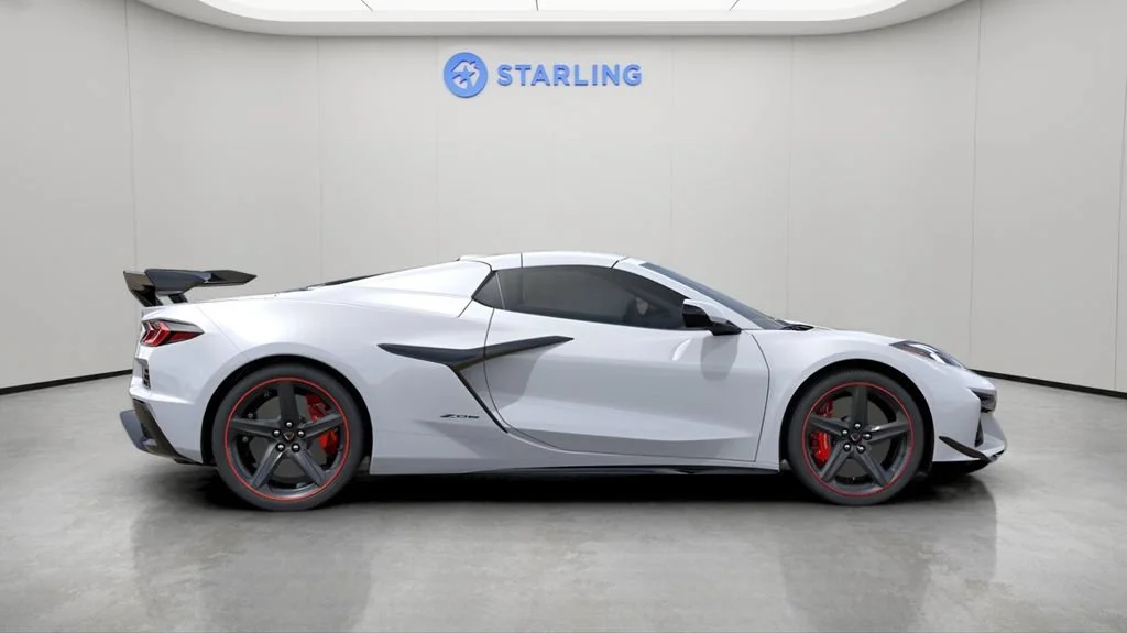 New 2026 Arctic White Chevrolet 3LZ image 4