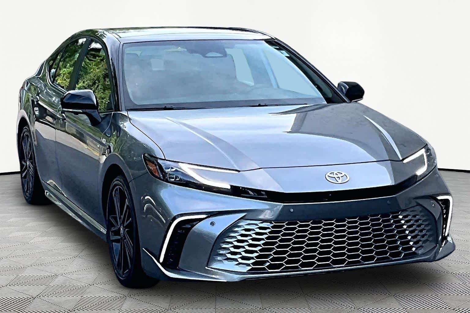 Used 2026 Heavy Metal w/Midnight Black Metallic Roof Toyota XSE image 3