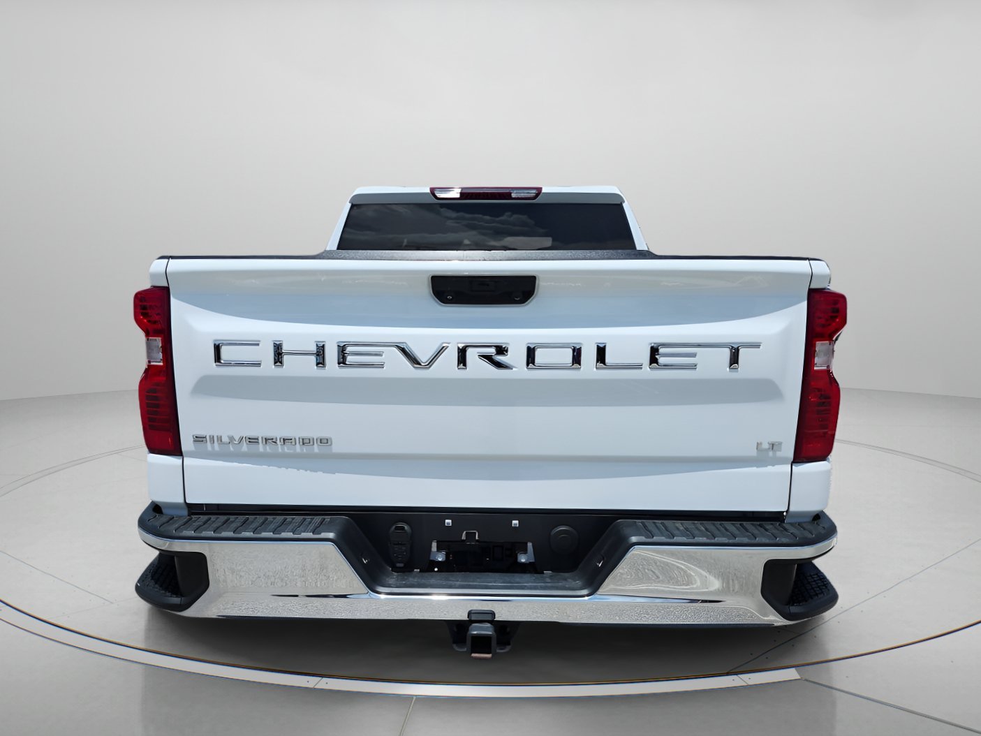 Used 2022 Summit White Chevrolet LT image 4