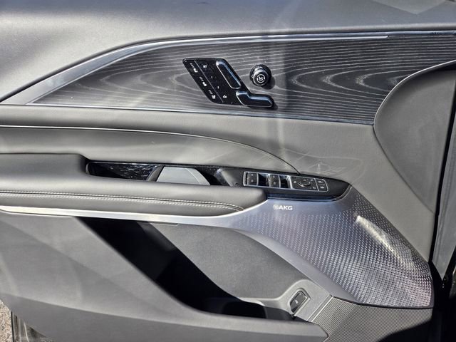 2026 Cadillac LYRIQ V - Photo 18