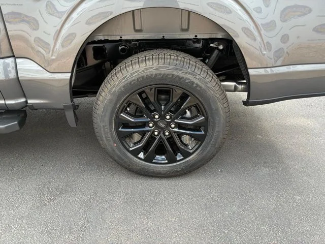 New 2026 Carbonized Gray Metallic Ford XLT image 17