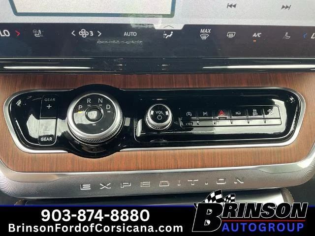 New 2027 Star White Metallic Tri-Coat Ford MAX King Ranch® image 37