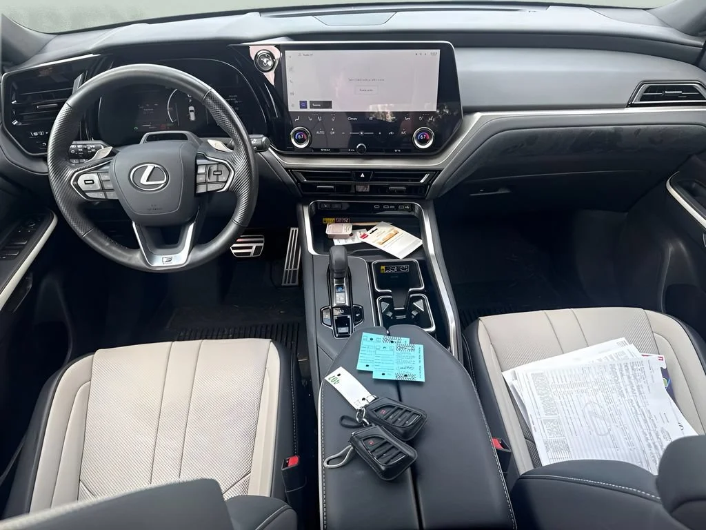Used 2025  Lexus TX 500h F SPORT Premium image 10