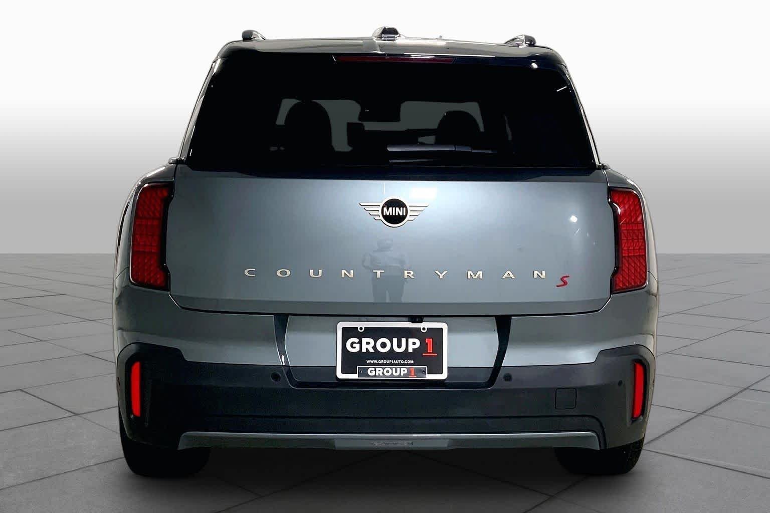 Certified Used 2025 Smokey Green Metallic MINI S image 4