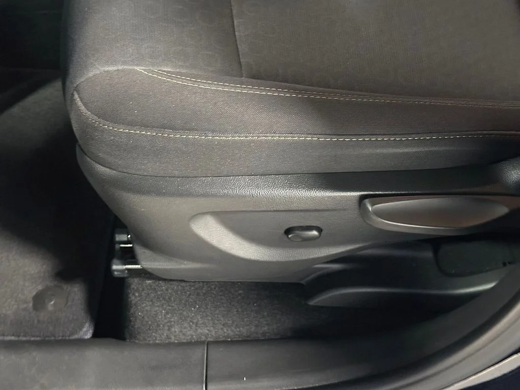 Used 2021 Blue Chevrolet LS image 21