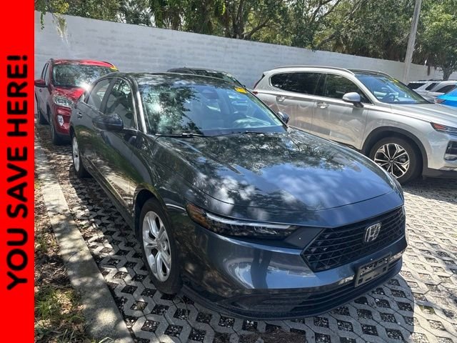 Used 2025  Honda LX image 1