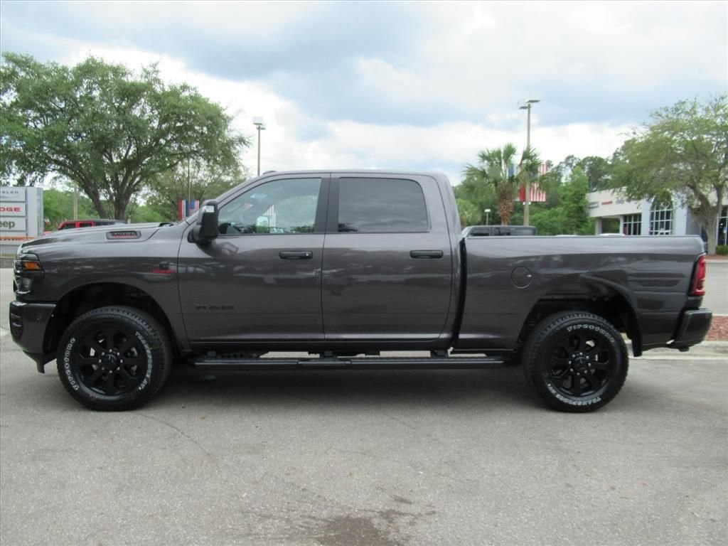 New 2026 Granite Crystal Metallic Clear-Coat Exterior Paint RAM Big Horn image 4