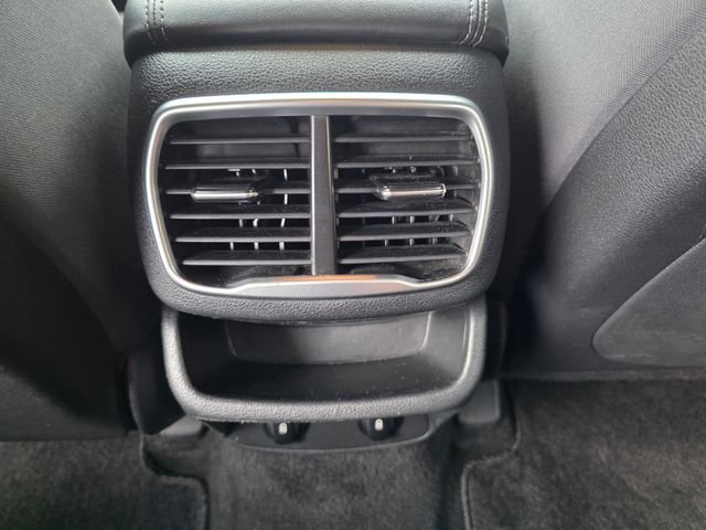 Used 2020 Gray Hyundai SE image 15