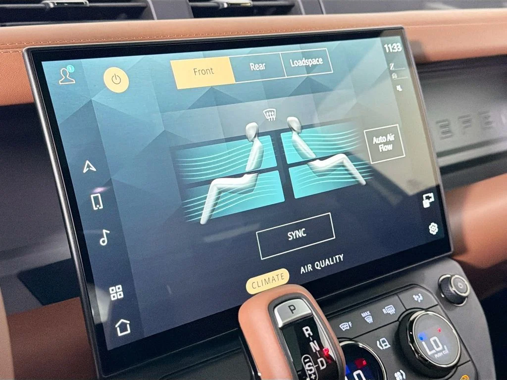 New 2026 Petra Copper Land Rover  OCTA image 21