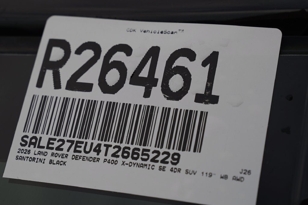 New 2026 Santorini Black Land Rover X-Dynamic SE image 32